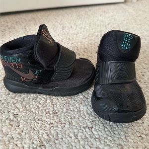 Toddler Nike Kylie Irving, size 5C